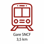 La gare SNCF se trouve à 3,5 kilomètre. Accès depuis la gare : Tram T2 direction Hauts du Chazale : descendre à l’arrêt Rosemont