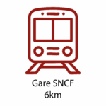 La gare SNCF se trouve à 6 kilomètre. Accès depuis la gare à pied ou en voiture.